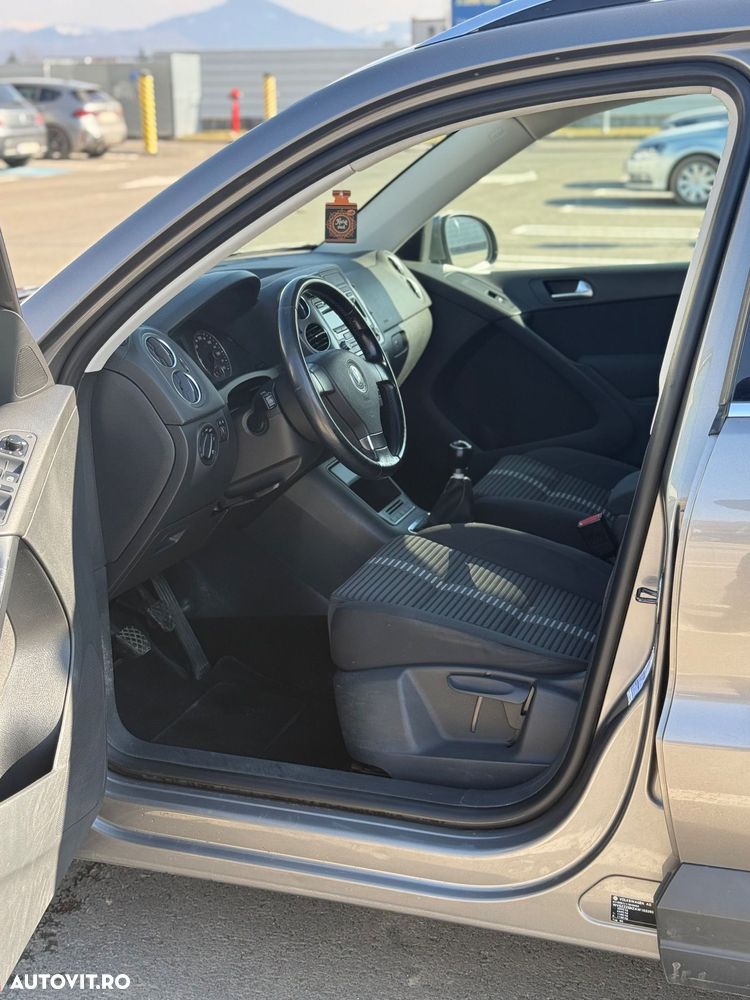 Volkswagen Tiguan 2.0 TDI DPF 4Motion Team - 6