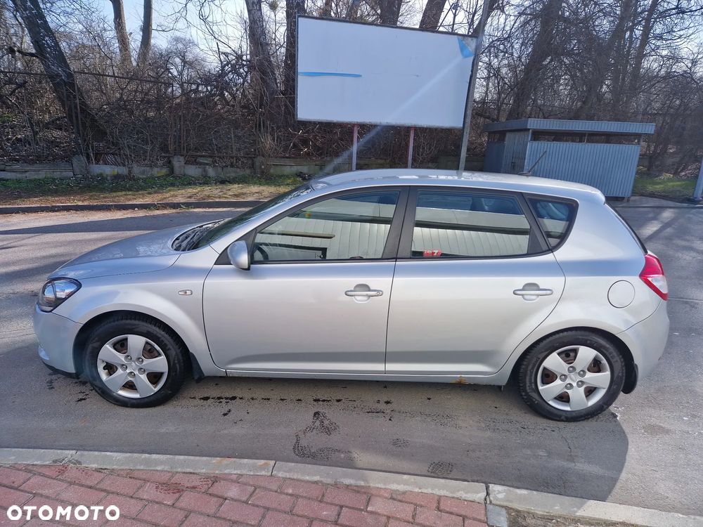 Kia Ceed 1.6 Crdi S - 2