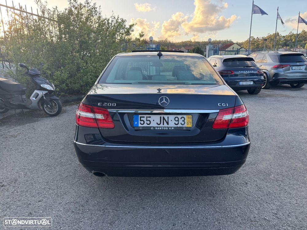 Mercedes-Benz E 200 CGI Elegance BlueEfficiency - 33
