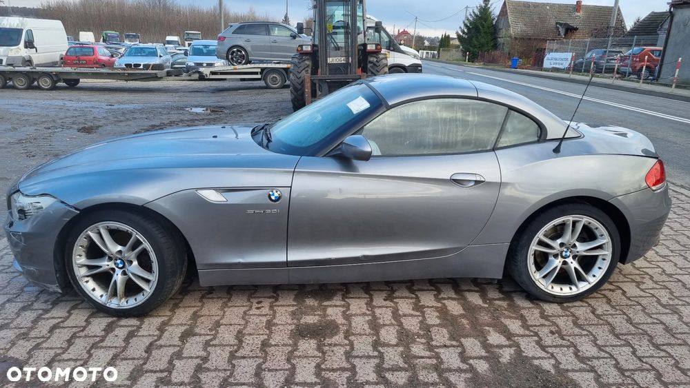 BMW Z4 sDrive30i - 13