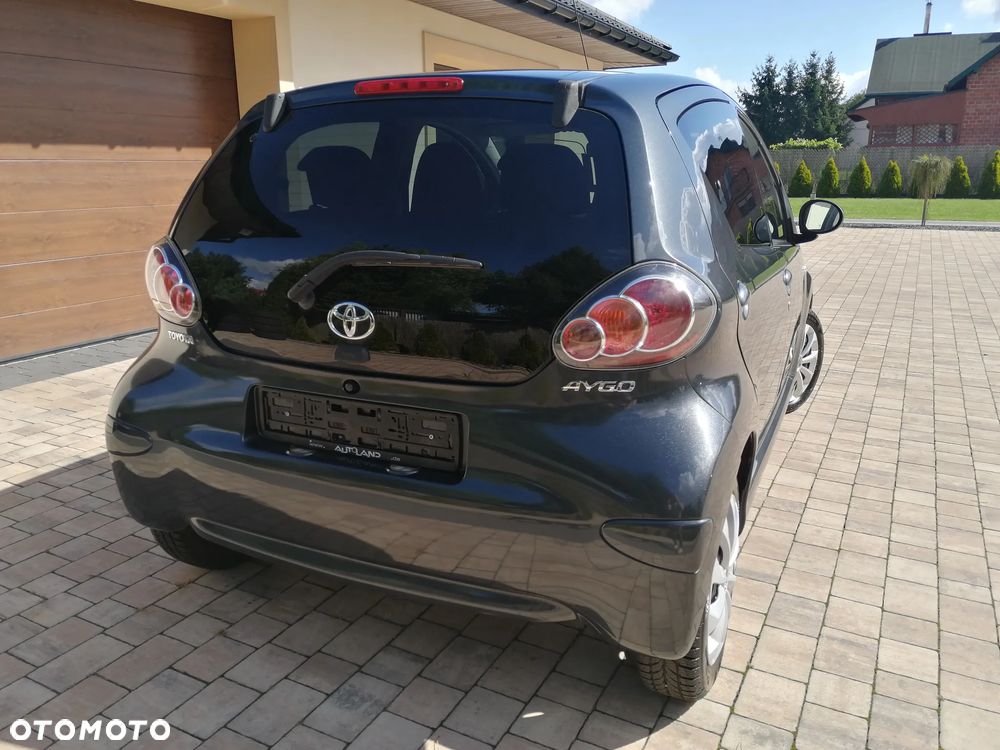 Toyota Aygo 1.0 VVT-i Luna EU5 - 10