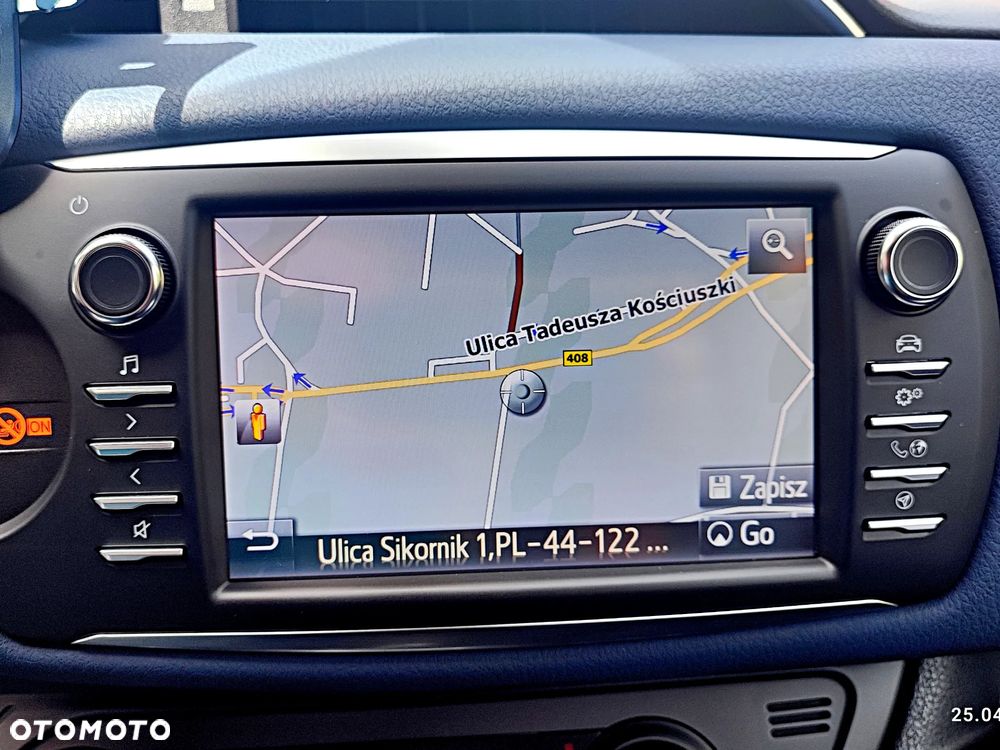 Toyota Yaris Hybrid 100 Selection Platinum - 27