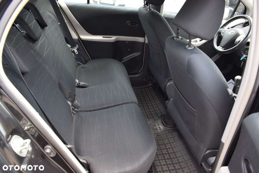 Toyota Yaris - 20