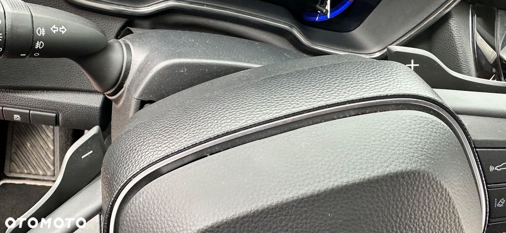 Toyota Corolla 2.0 Hybrid Executive - 22