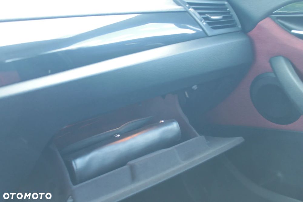 BMW X1 sDrive18d xLine - 18