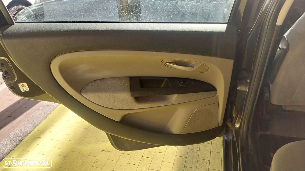 Fiat Grande Punto 1.3 M-Jet Dynamic - 11