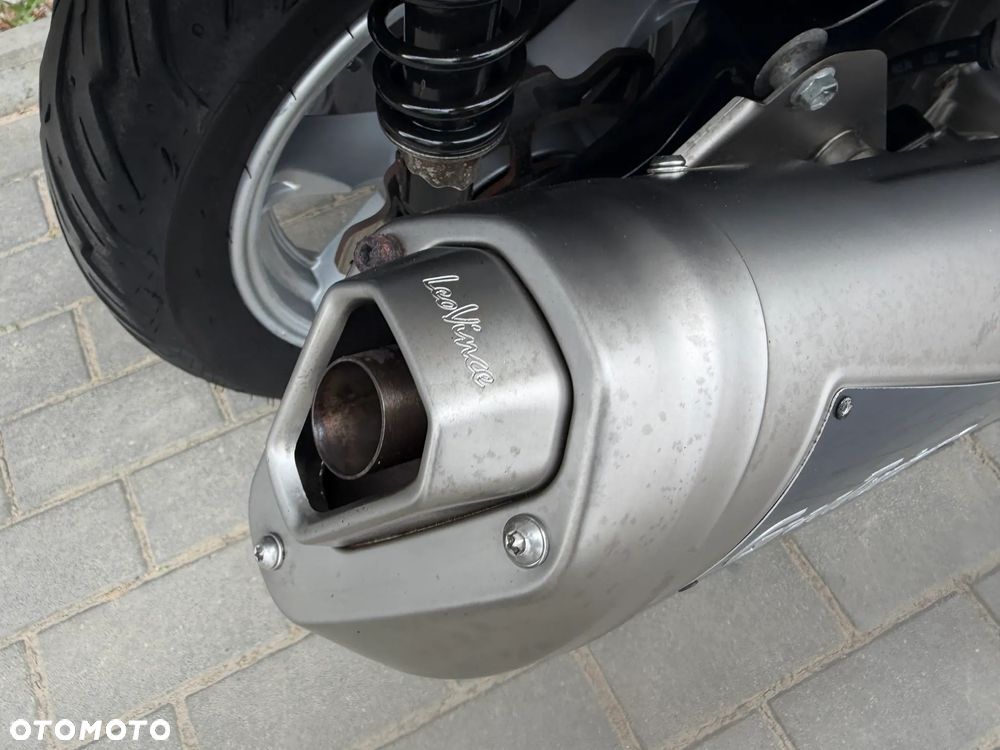 Suzuki Burgman - 14