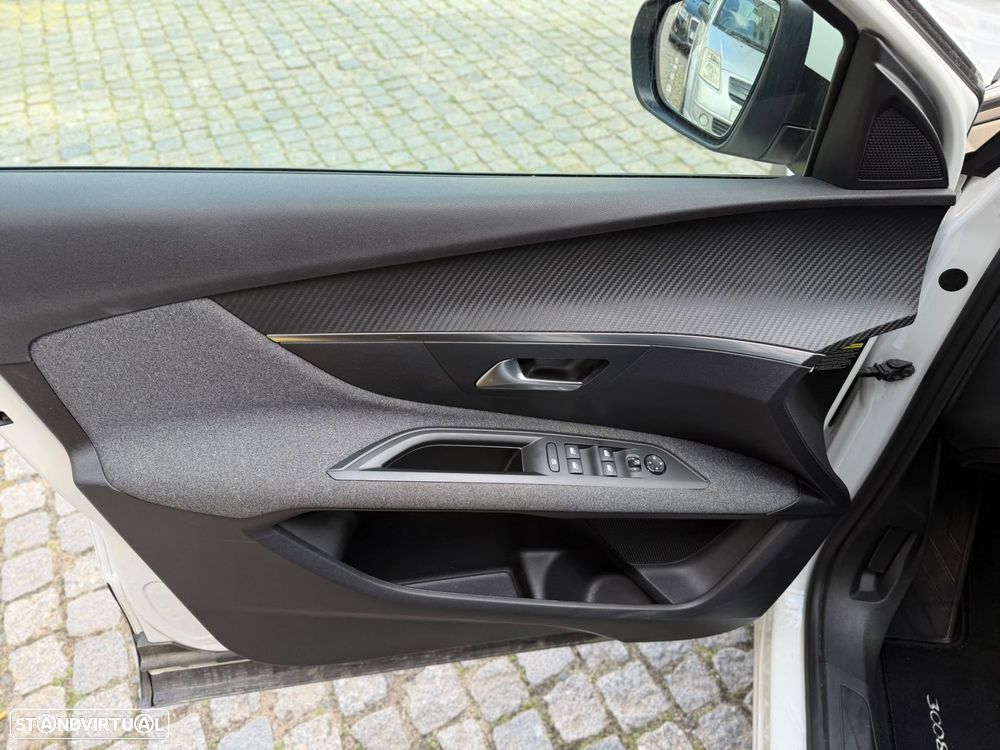Peugeot 3008 1.5 BlueHDi Allure - 13