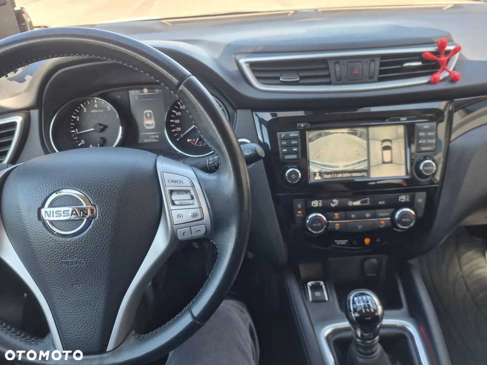 Nissan Qashqai 1.2 DIG-T N-Vision EU6 - 2