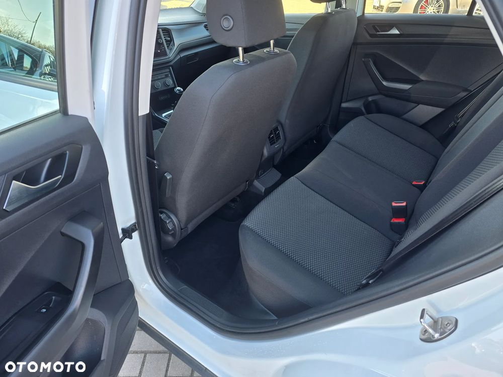 Volkswagen T-Roc - 9