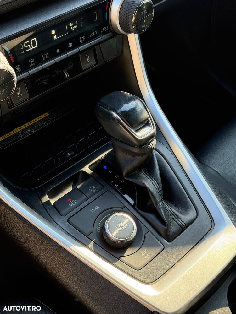 Toyota RAV4 2.5 VVT-iE 4x4 Luxury - 13