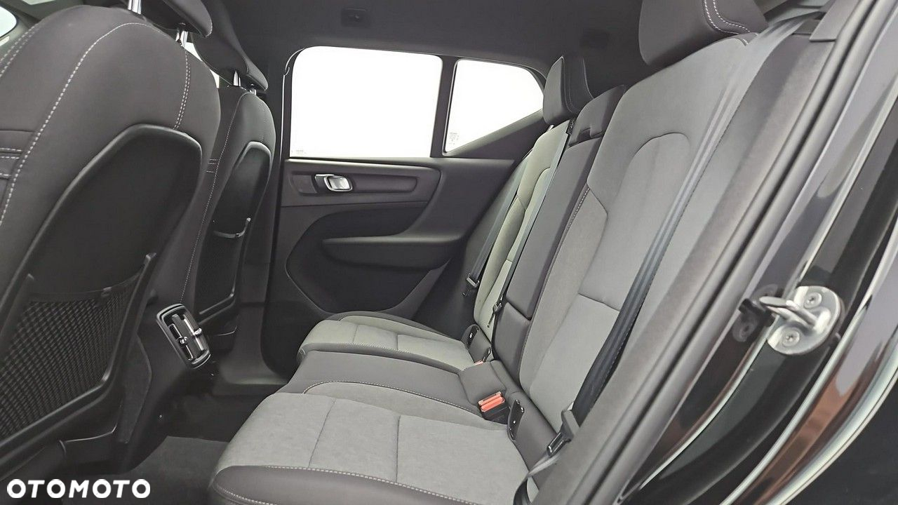 Volvo XC 40 B3 Core - 23