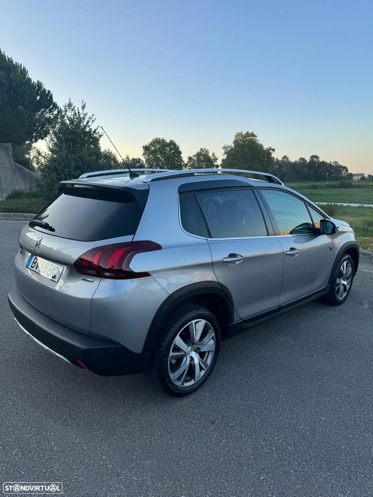 Peugeot 2008 PureTech 110 Stop&Start EAT6 Crossway - 3
