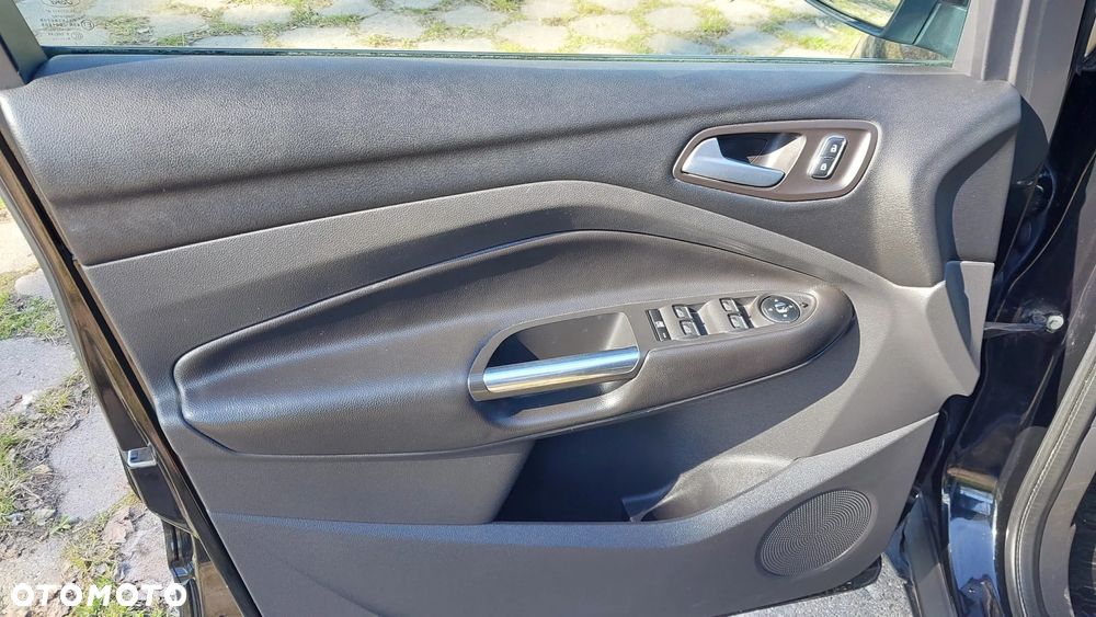 Ford Kuga 2.0 TDCi 2x4 Trend - 16