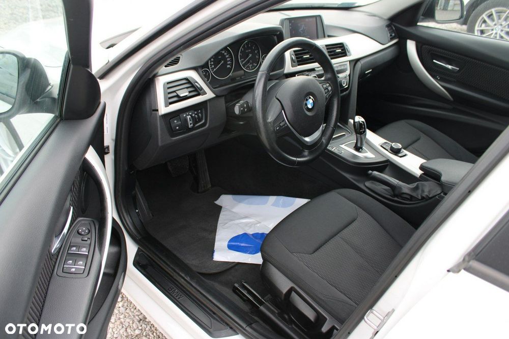BMW Seria 3 - 18