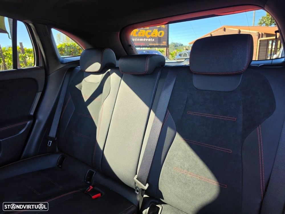 Mercedes-Benz GLA 250 e AMG Line - 10