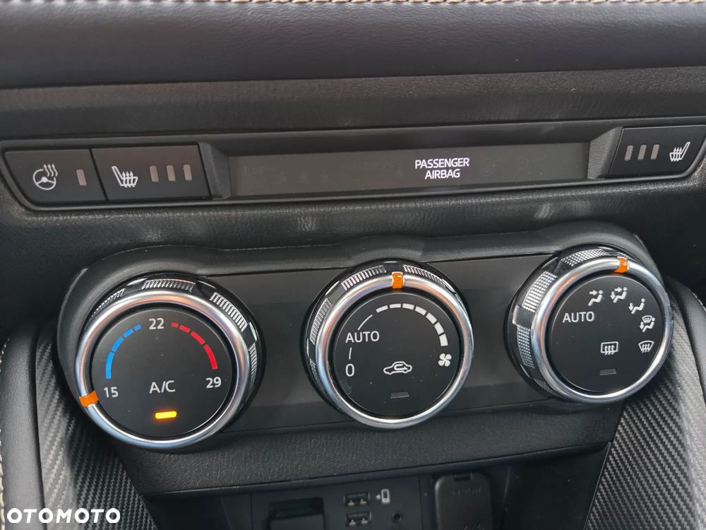 Mazda 2 SKYACTIV-G 90 Homura - 29