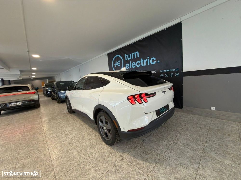 Ford Mustang Mach-E 75.7 kWh Base - 3