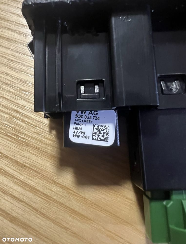 Jednostka MIB2 Seat ekran nawigacja radio usb 5F0919604 5QA035824 5Q0035724 - 3