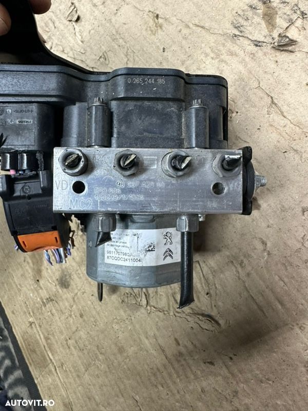 Pompa si calculator ABS pentru PEUGEOT 308 CITROEN C4 Picasso an 2013-2018 cod 9811707980 - 3