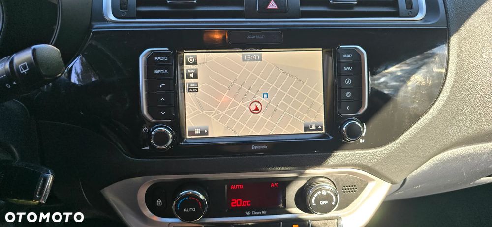 Kia Rio 1.2 XL Business Line - 29