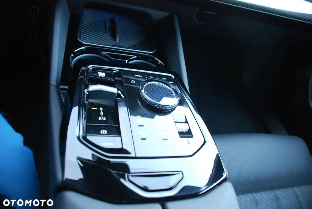 BMW Seria 5 520i mHEV M Sport - 9