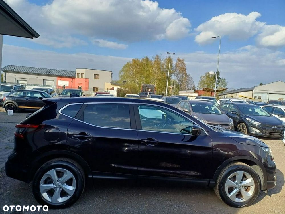 Nissan Qashqai 1.3 DIG-T N-Connecta - 8