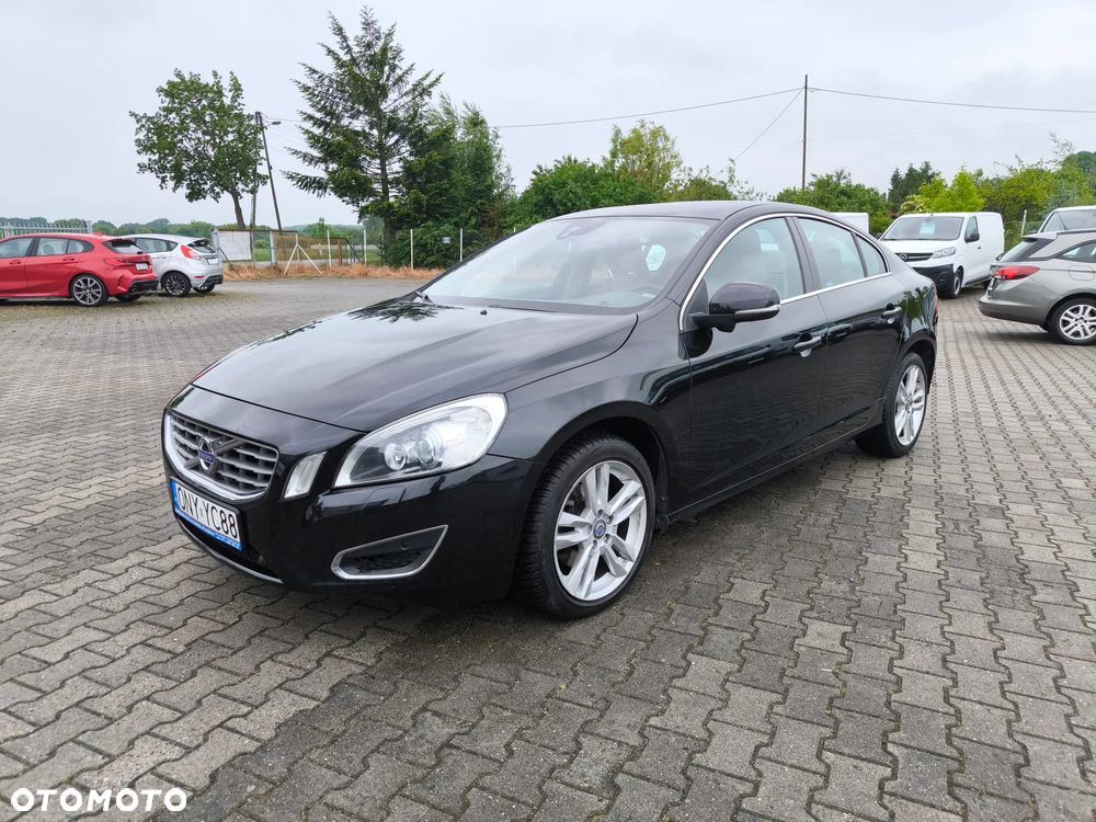 Volvo S60 - 1