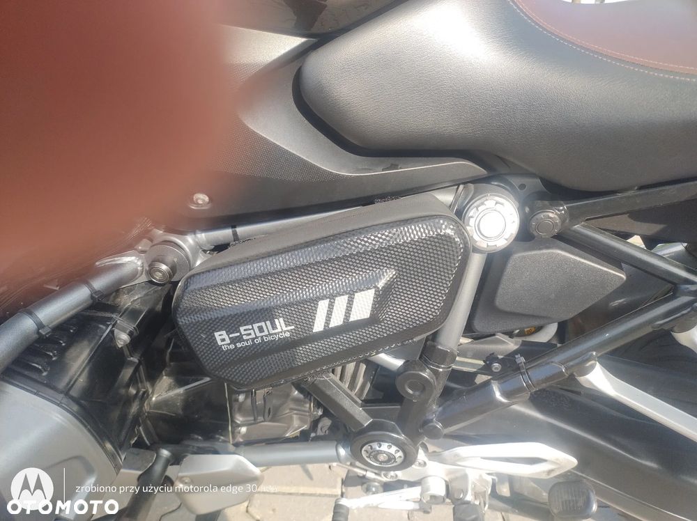 BMW R - 6