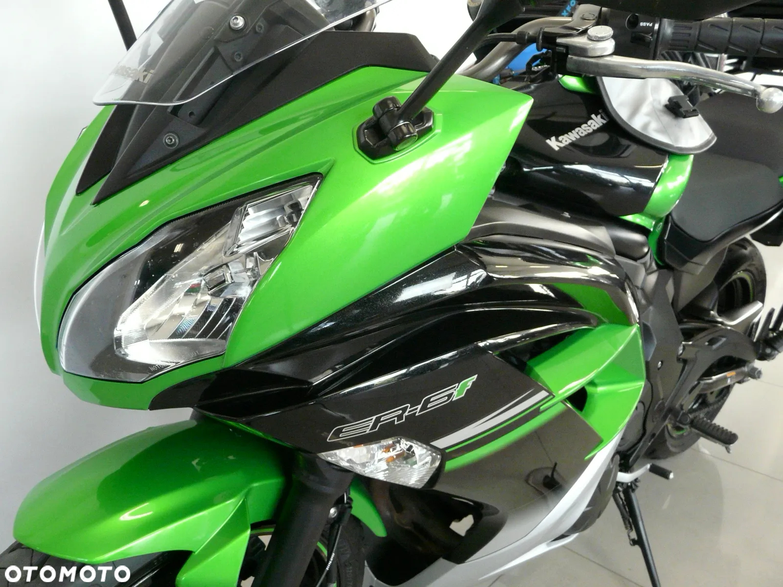 Kawasaki ER - 16