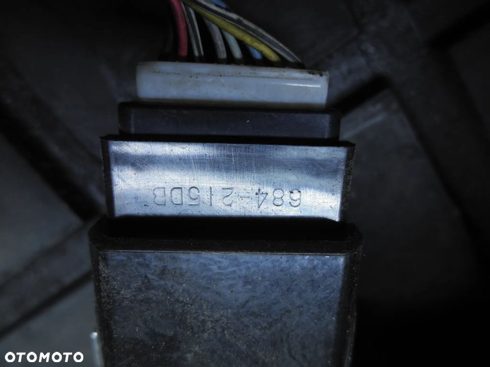 TOYOTA COROLLA VERSO II 04-09r WŁĄCZNIK START STOP - 2