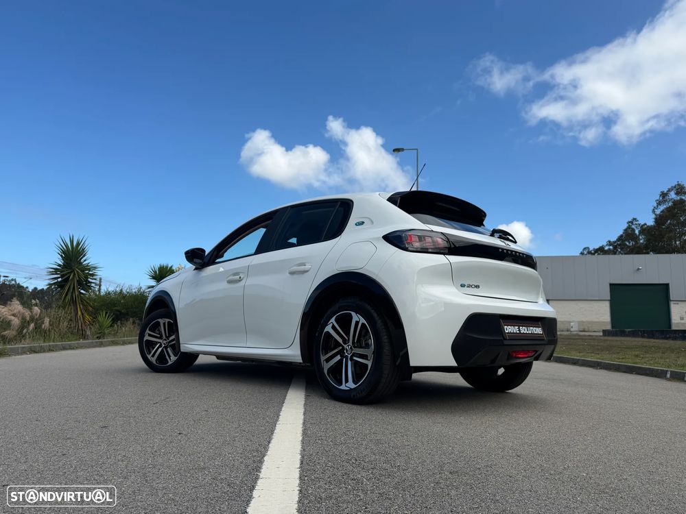Peugeot e-208 Active - 6