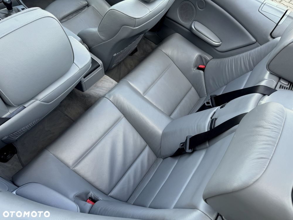 BMW Seria 3 330Ci - 11