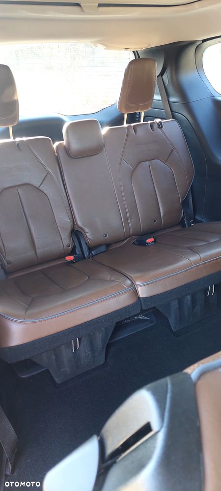 Chrysler Pacifica - 14