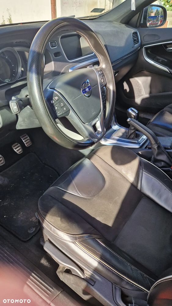 Volvo V40 D3 Drive-E R-Design Kinetic - 12