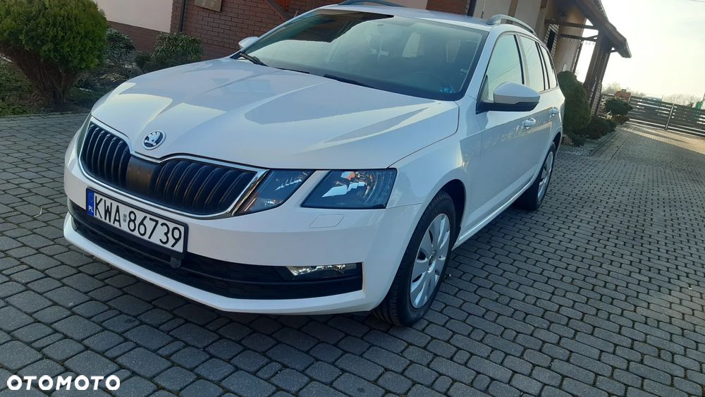 Skoda Octavia 1.6 TDI DSG Ambition - 6