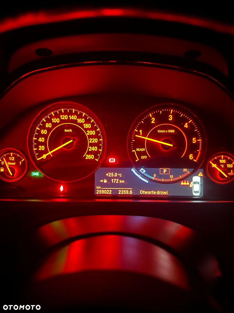 BMW Seria 3 320d xDrive M Sport - 18