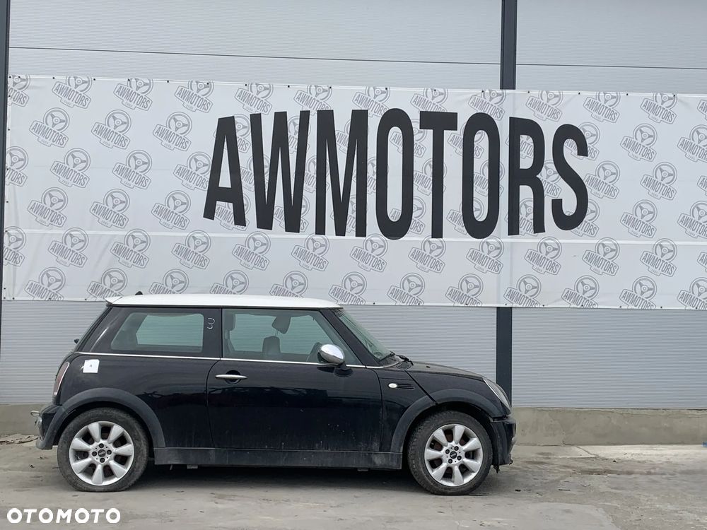 MINI COOPER 2002 *SAMOCHÓD NA CZĘŚCI* 4655 SCHWARZ II (668) MASKA, LAMPA, DRZWI, LUSTERKO, ZDERZAK, GRILL, BŁOTNIK, KLAPA, BELKA, DESKA, FOTELE, KANAPA, ĆWIARTKA KIEROWNICA, TARCZE, ZACISKI, ZAWIESZENIE, KOMPLETNY PRZÓD, KOMPLETNY TYŁ, LICZNIK, ZEGARY, PRAWE LEWE PRZÓD TYŁ - 1