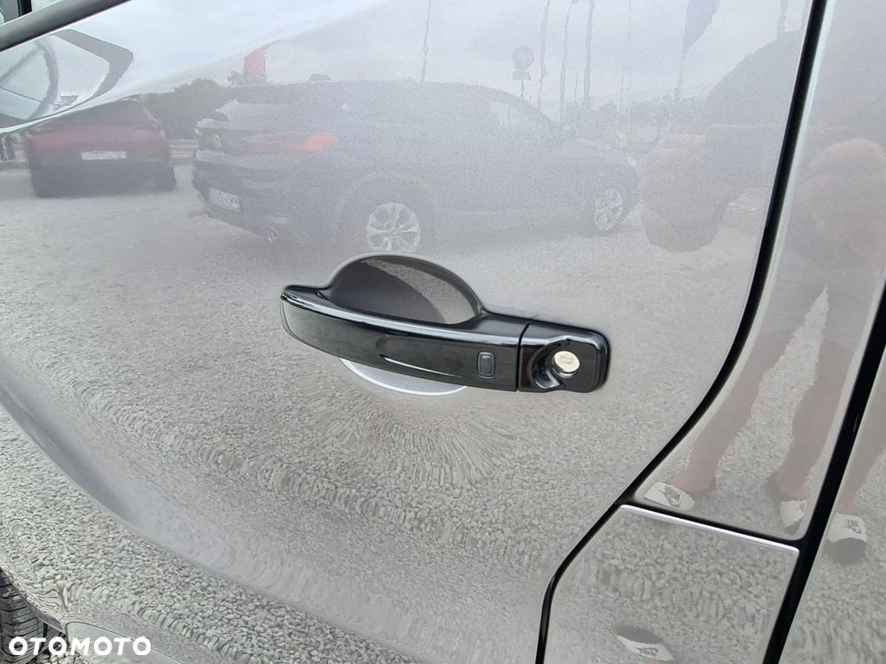 Opel Vivaro - 39