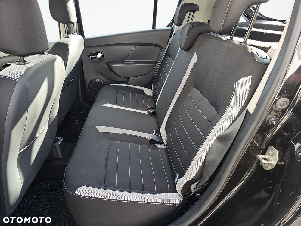 Dacia Sandero 1.5 dCi Laureate S&S - 11