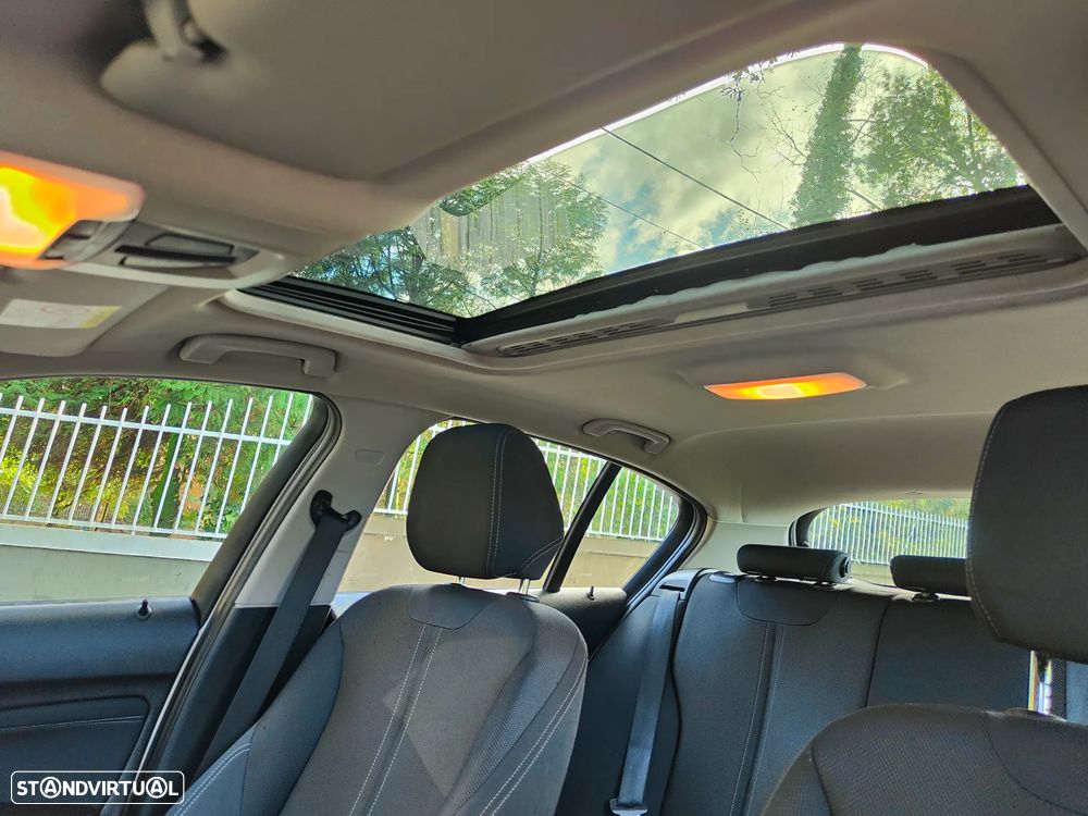 BMW 116 d Pack M - 17