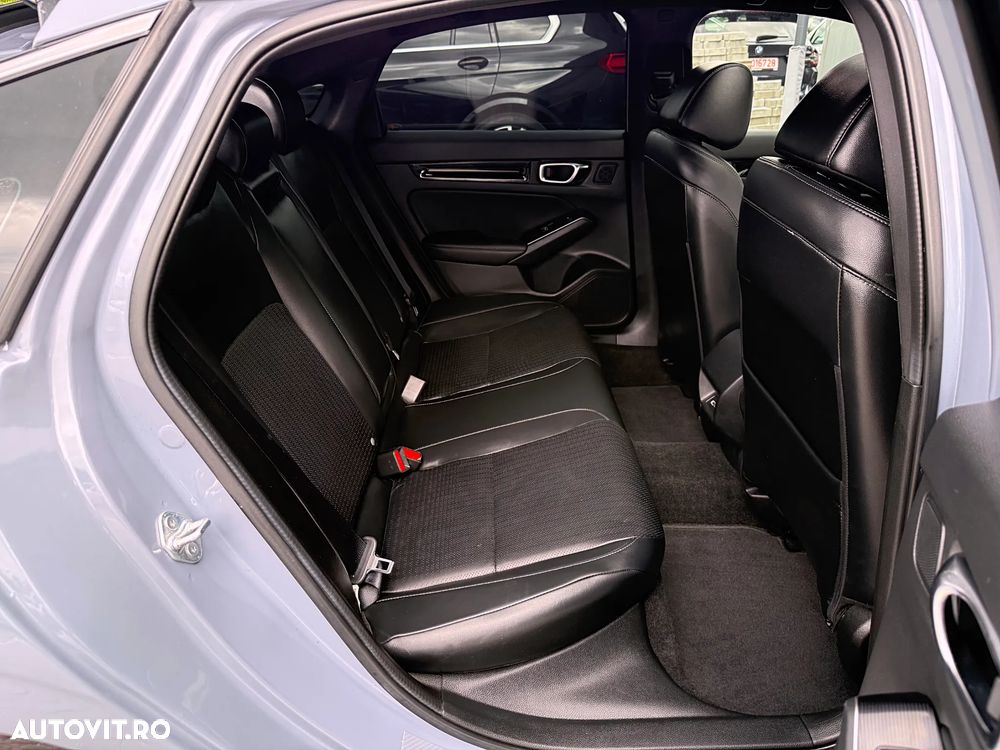 Honda Civic 1.5 i-VTEC Turbo CVT Sport - 28