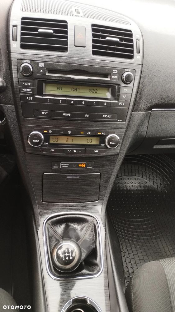 Toyota Avensis 2.0 D-4D Sol - 14