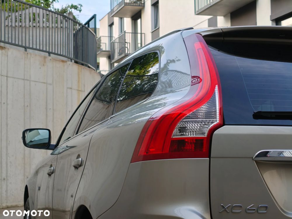 Volvo XC 60 D4 Drive-E Momentum - 36