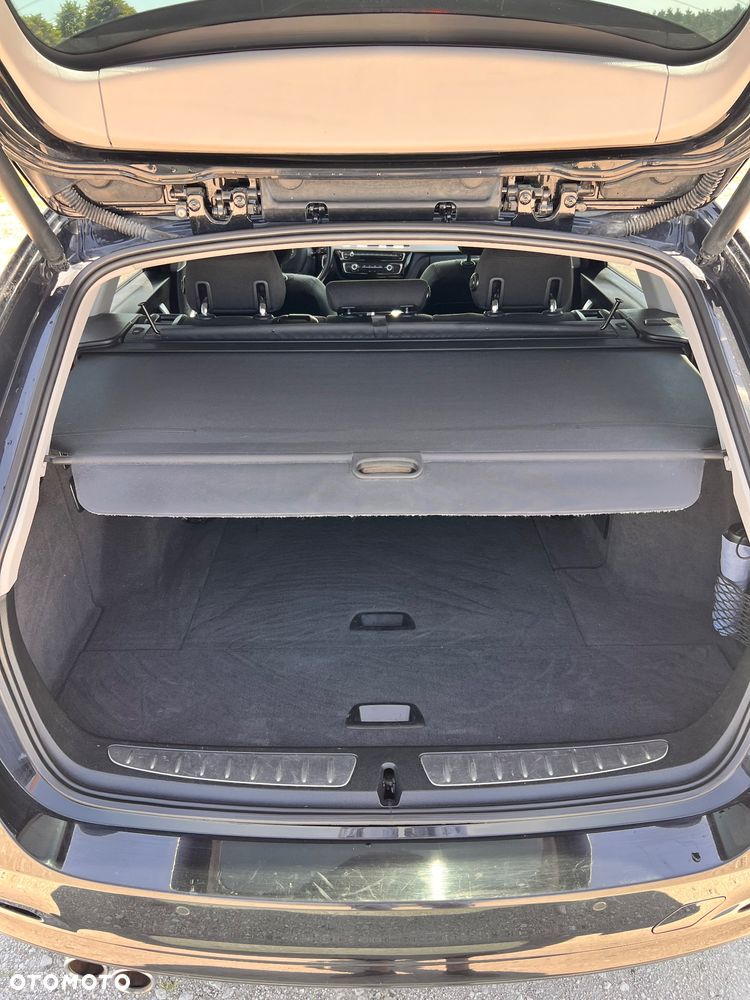 BMW Seria 3 320d xDrive - 19