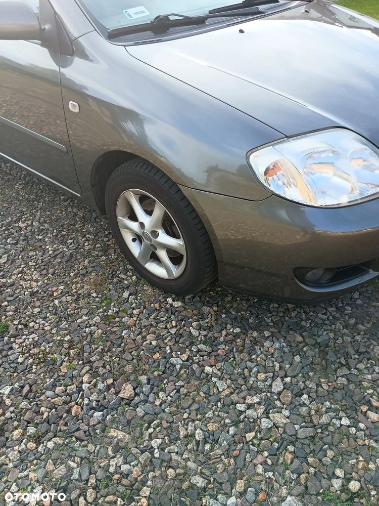 Toyota Corolla - 11