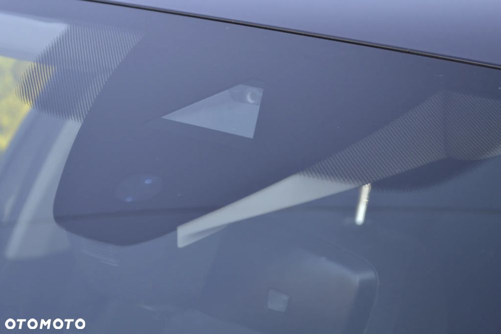 Volkswagen Passat 2.0 TSI Business DSG - 7