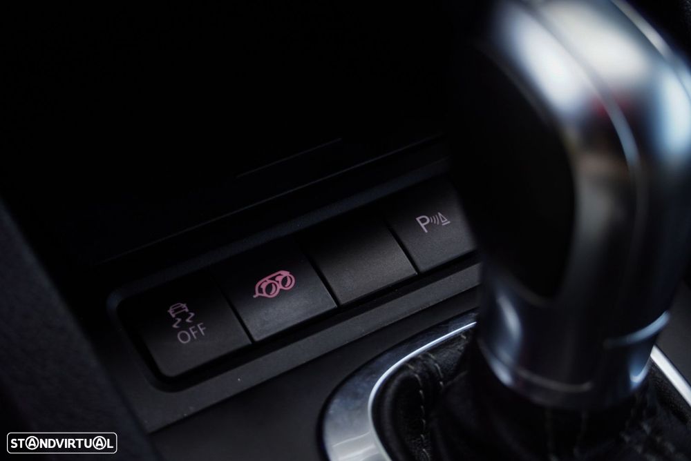 VW Scirocco 2.0 TSI Sport DSG - 24