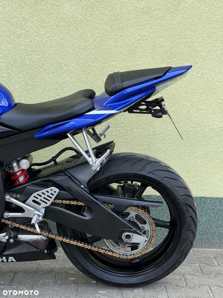 Yamaha R6 - 25