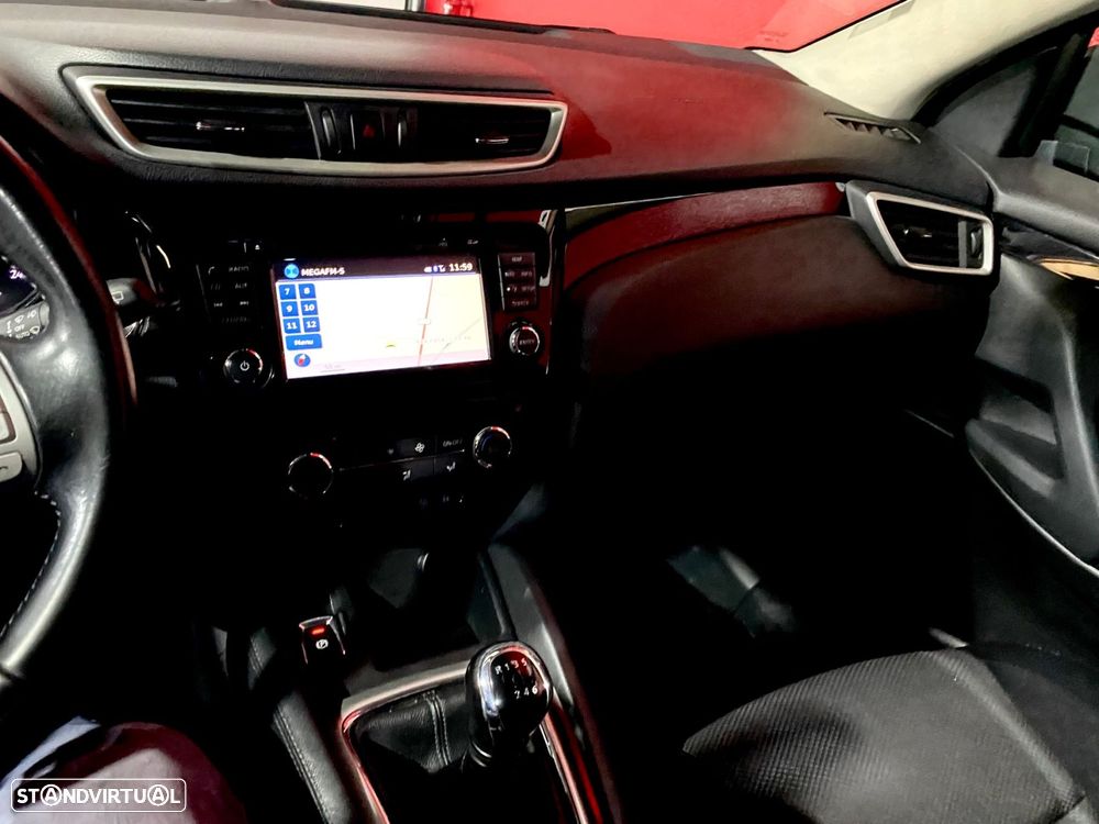 Nissan Qashqai 1.5 dCi Tekna Premium S Alcantara - 33